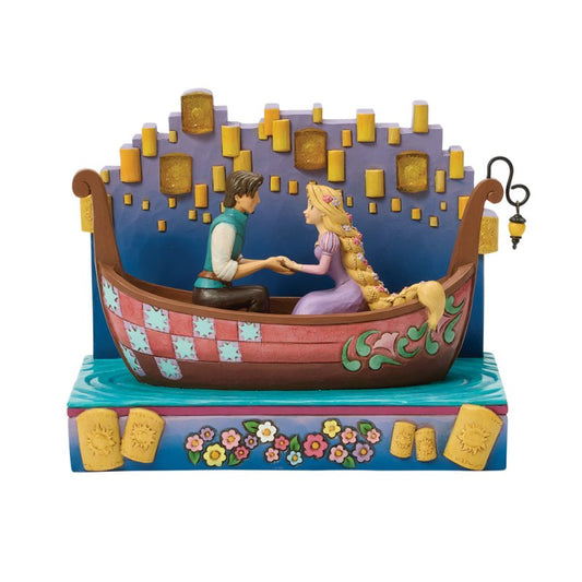 Disney Traditions von Jim Shore: Rapunzel im Boot mit LED-Laternen Figur